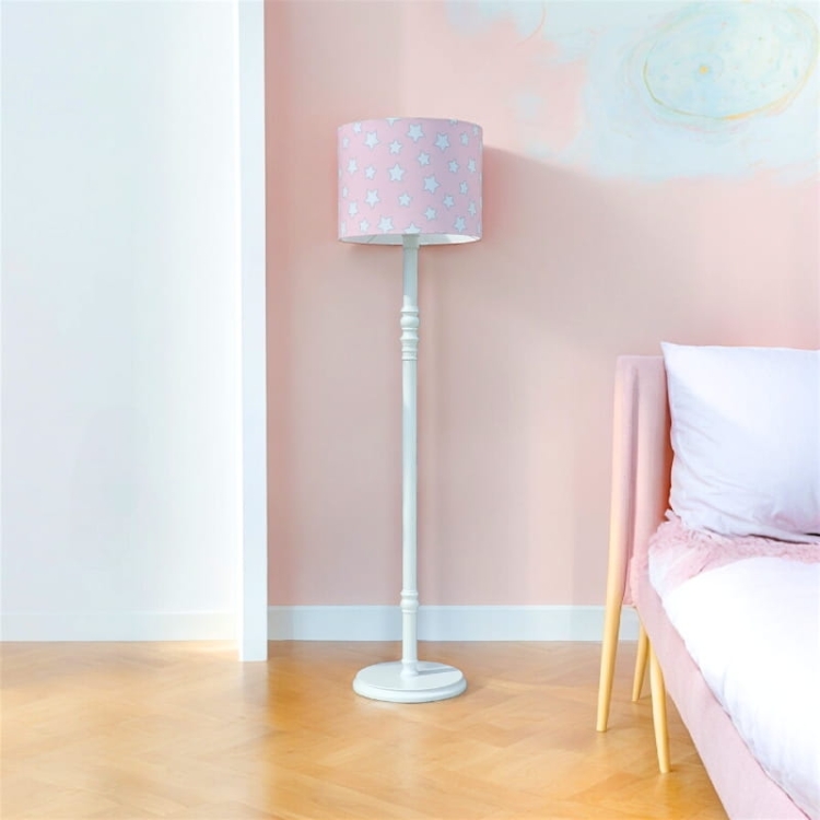 lampa podłogowa różowa w gwiazdki do pokoju dziewczynki