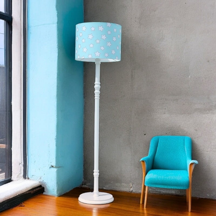 lampa podłogowa miętowa w gwiazdki dla dzieci