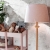 Lampa retro-modern Powder Vibe – drewno bukowe i lniany abażur