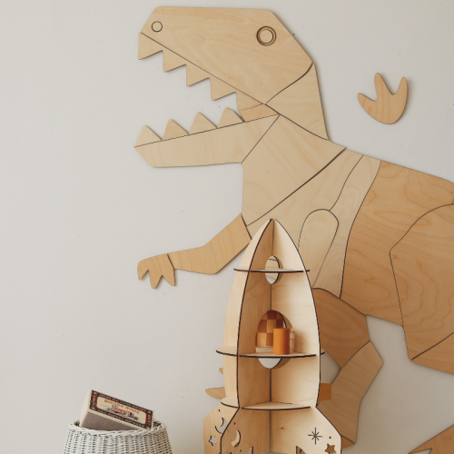 Drewniana dekoracja ścienna T-Rex w stylu origami, wykonana ze sklejki liściastej, idealna do pokoju dziecięcego, dostępna w trzech rozmiarach.