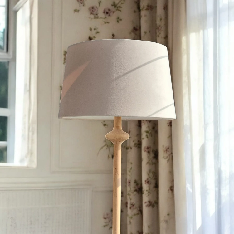 Lampa podłogowa kremowa velvet cream vibe-19.webp