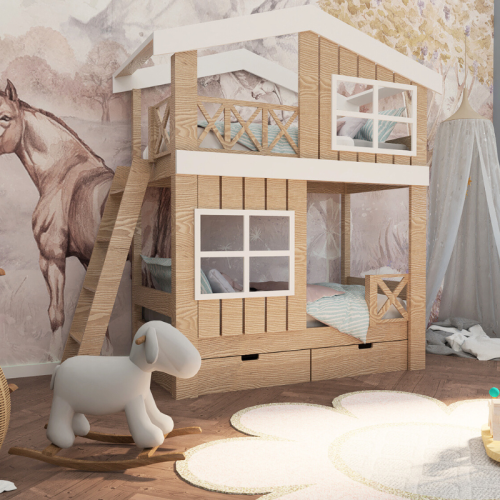 drewniane łóżko domek Tree House, piętrowa konstrukcja z drabinką i barierkami ochronnymi