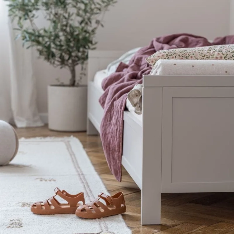 Łóżko młodzieżowe retro 90x200 beżowe