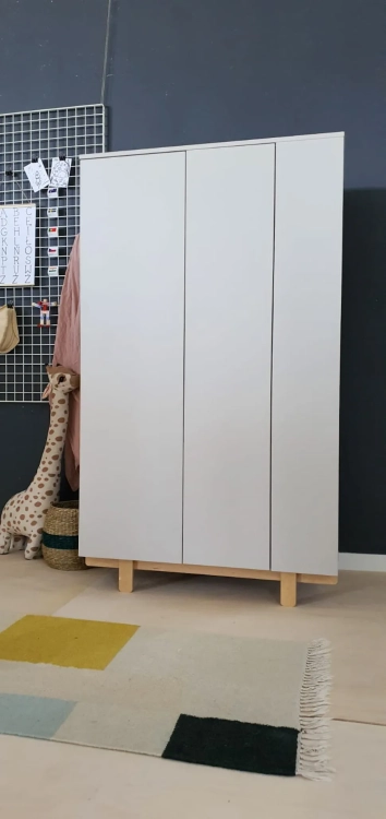 Szafa dziecięca beżowa Basic Kaszmir z bocznymi półkami