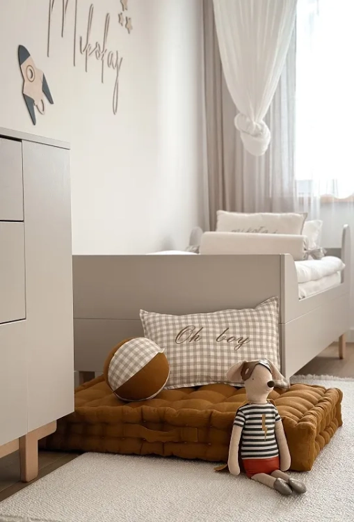 łóżko BASIC kaszmir 80x200, minimalistyczne łóżko dziecięce, łóżko dla nastolatka 80x200, łóżko w kolorze kaszmiru, stylowe łóżko dziecięce