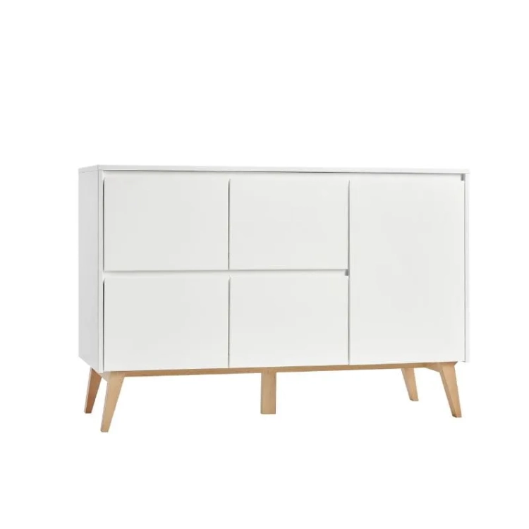 Biała komoda Pinio Swing z 4 szufladami i drzwiami, skandynawski design, idealna do pokoju dziecka, opcjonalny przewijak.