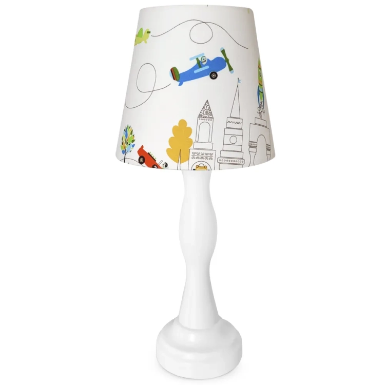 lampka nocna Sky&Road, lampka dla chłopca z motywem samochodów i samolotów, lampka na drewnianej podstawie, lampka dziecięca z kolorowym abażurem, lampka nocna w stylu motoryzacyjnym
