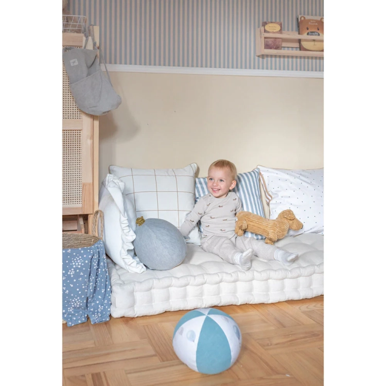 Tapeta Vintage w paski beżowo-błękitne – Simple Vintage Stripes Beige Blue, ekologiczna, 280x50 cm, subtelny wzór idealny do sypialni i pokoju chłopca
