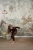 tapeta las dla dzieci beżowa, mural leśne zwierzęta, tapeta z jeleniem i wiewiórką, tapeta do pokoju dziecięcego, tapeta las skandynawska, mural las na ścianę