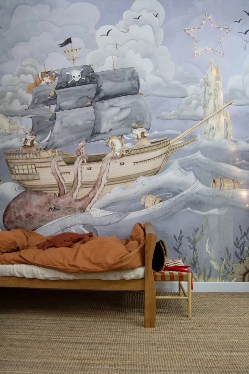 tapeta pirate story niebieska, mural statek piracki, tapeta marynistyczna dla dzieci, tapeta piraci na oceanie, tapeta pokój przygodowy