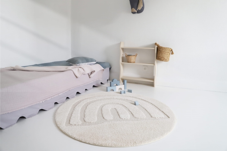 dywan okrągły kremowy pluszowy wytłoczona tęcza 120 cm do pokoju dziecka boho