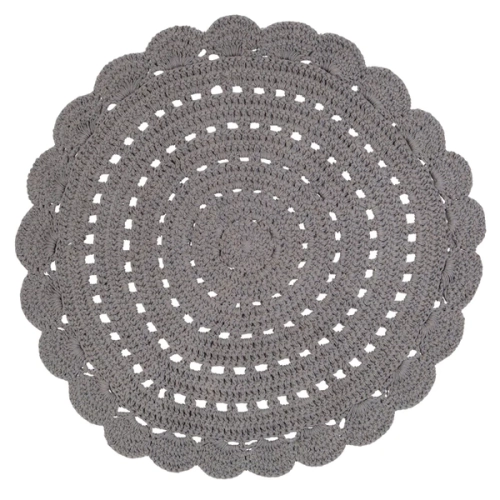 dywan dziecięcy Alma Grey okrągły 120 cm, ręcznie szydełkowany z naturalnej bawełny, średni szary kolor, miękki i prany w pralce, styl skandynawski