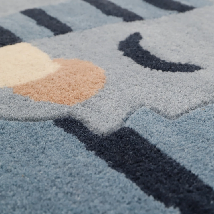Dywan dziecięcy BLUE TIGGER w kształcie niebieskiego tygrysa 65x125 cm – wełniany, ręcznie tuftowany, idealny do pokoju chłopca i dziewczynki.