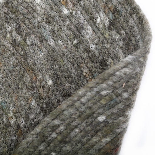 dywan okrągły zielony oliwkowy naturalny ręcznie robiony z wełny i bawełny średnica 110 cm styl boho do pokoju dziecka