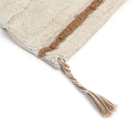 dywan prostokątny bawełniany ecru z frędzlami rozmiar 135x190 cm dla dziecka w stylu boho