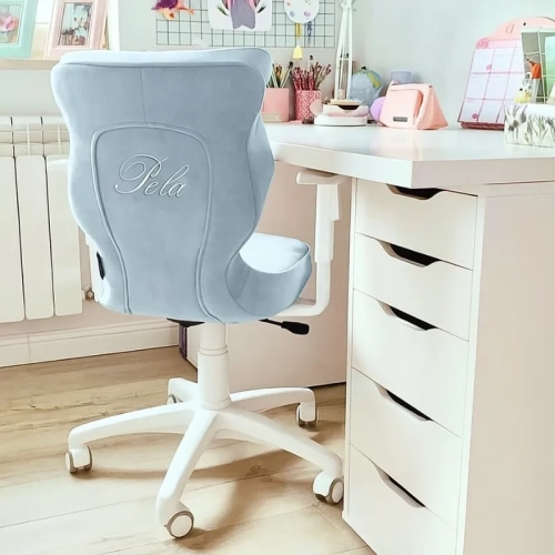krzesło do biurka dla dziecka i nastolatka błękitne pluszowe, ergonomiczne