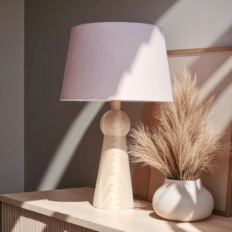 lampa stołowa do stylu boho, naturalny len i drewno z grubą podstawą