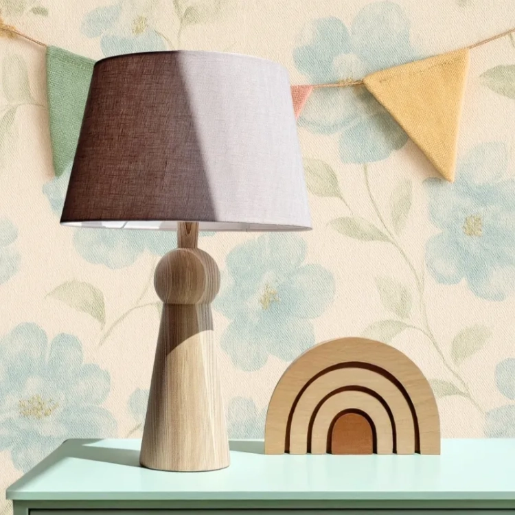 lampka nocna do pokoju nastolatki – lampa z litego jesionu i pastelowym różowym kloszem