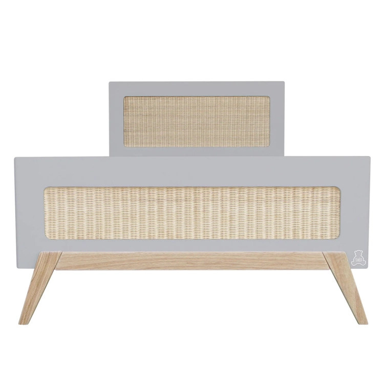 jasnoszare łóżko 90x200 cm Marélia Lune z rattanem w stylu boho i retro do pokoju chłopca