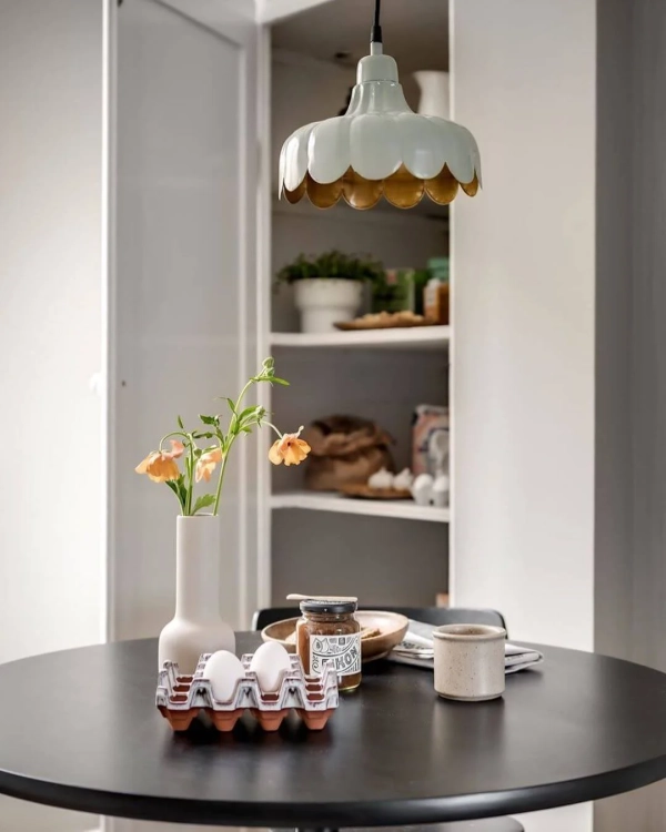 lampa-wells-mietowa.webp
