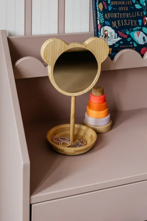 Book_Nook_vr_desk_06.webp