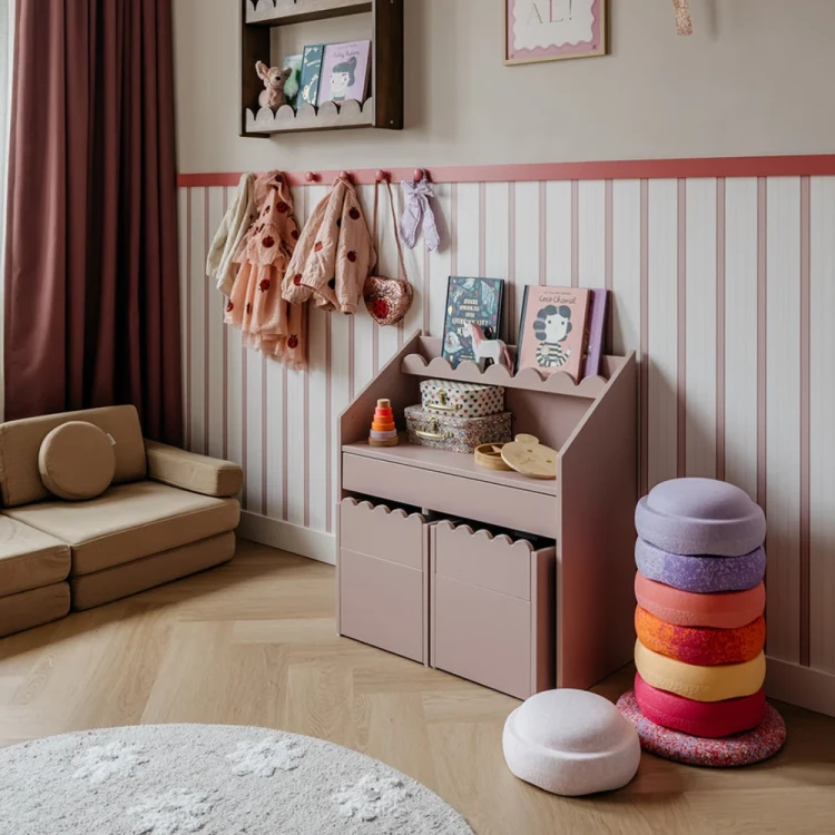 Book_nook_vr_desk.webp