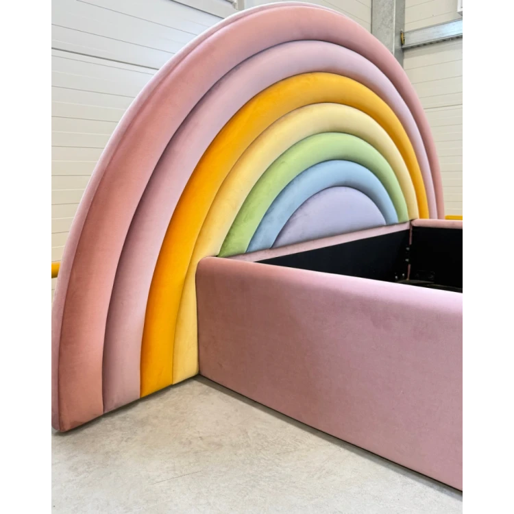 lozko-rainbow-z-zaglowkiem-teczy.jpg