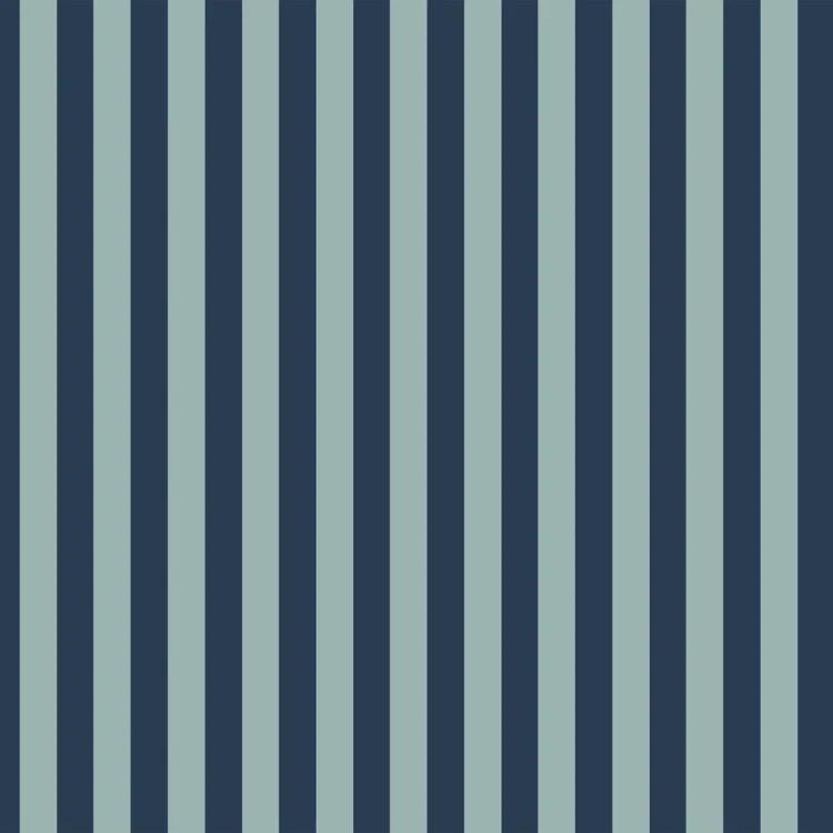 Powtarzalny układ granatowo-błękitnych pasów tapety Dekornik Wide Stripes 2 Shades of Blue