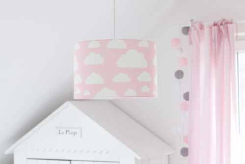 Lampa sufitowa różowa w chmurki Pink Clouds - dekoracyjne oświetlenie wiszące do pokoju dziewczynki
