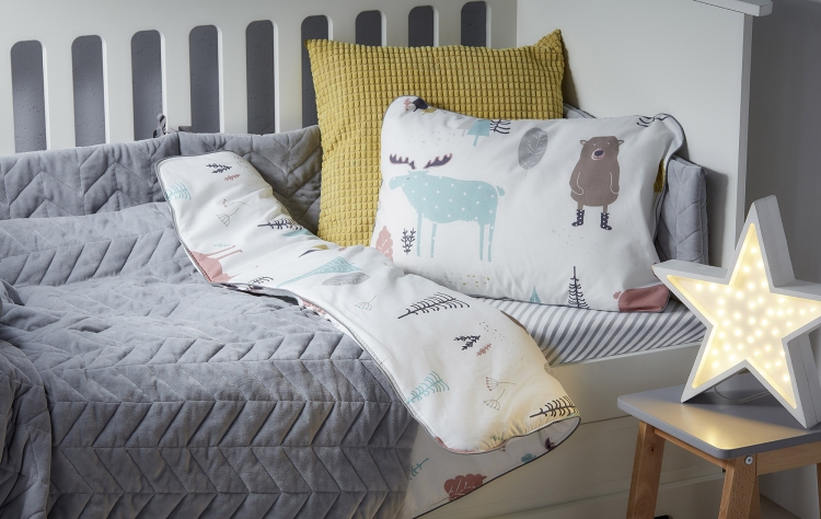 In_the_woods_bedding_lifestyle_02