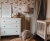Lampa podłogowa Velvet Cream – elegancka drewniana lampa z kremowym aksamitnym abażurem. Idealna do każdego wnętrza w stylu glamour, retro, boho lub hampton.