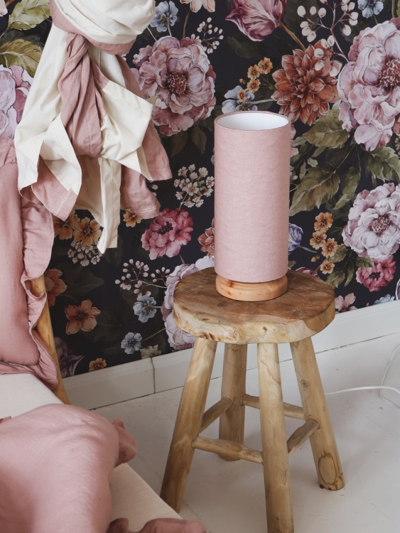 lampka nocna lniana różowa w stylu boho