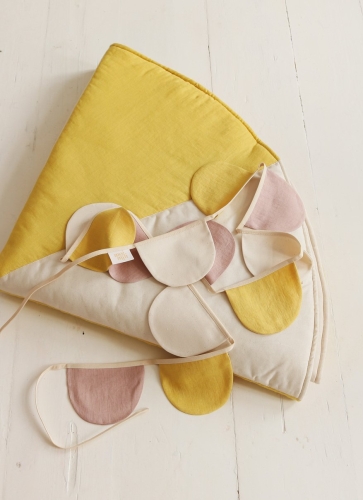 Powderpinkcircusgarland_1_2000x2000