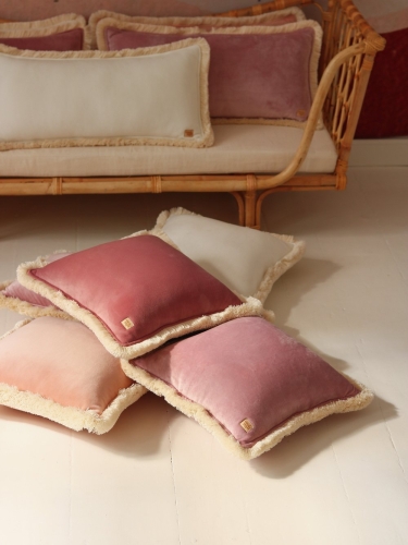 Dirtypinksoftvelvetpillowwithfringe_2_2000x2000