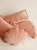 poduszka-soft-welwet-z-falbanka-morelowa-moi-mili-107080_600x