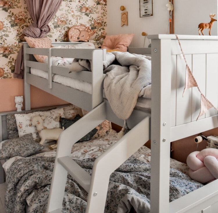 duże szare podwójne łóżko piętrowe 120 cm w stylu skandynawskim