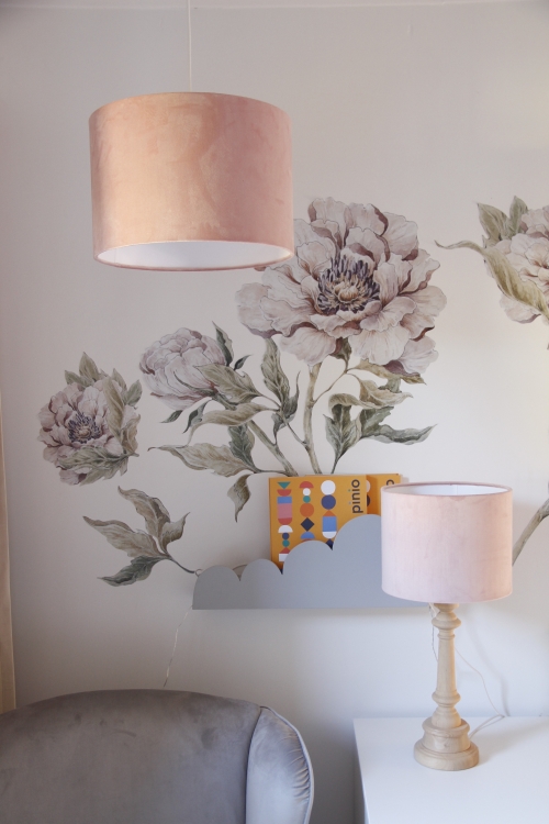 lampa wisząca różowa welurowa