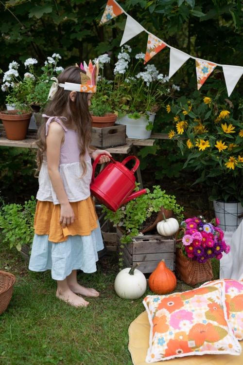Garland Picnic with the flowers 2