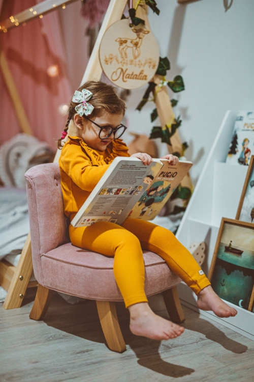 fotel do czytania bajek