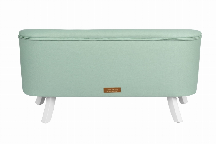 Tyl_sofa-mietowy-krotkie-biale