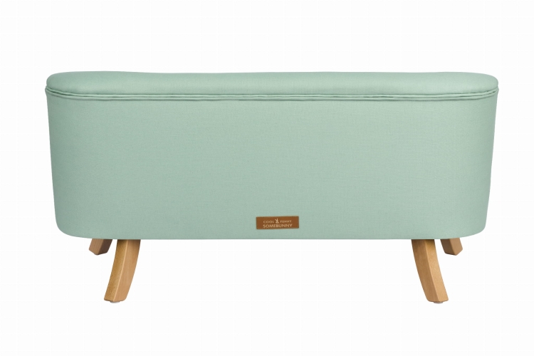 Tyl_sofa-mietowy-krotkie-drewniane