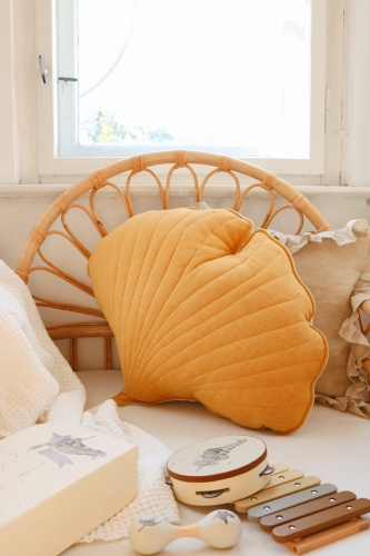 mango-linen-ginkgo-leaf-pillows-moimili-decoration(9).jpg