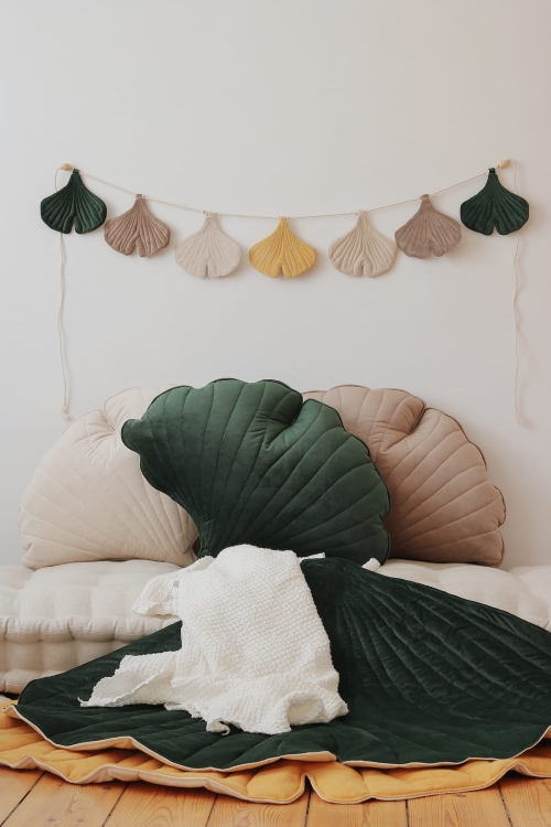 green-leaf-ginkgo-moimili-decohome-cushion-homesweet (4).jpg