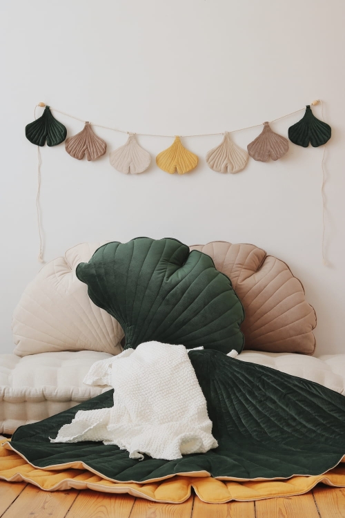 green-leaf-ginkgo-moimili-decohome-cushion-homesweet (5).jpg