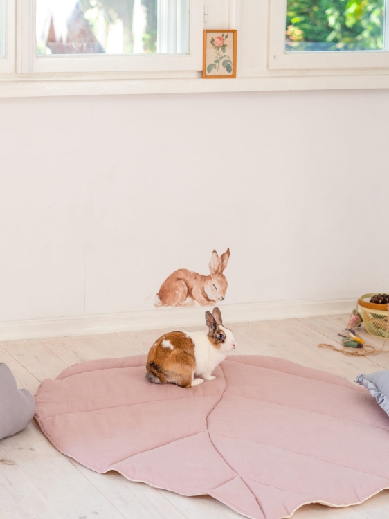 powder-pink-linen-leaf-playmat-babyplaymat (1).jpeg