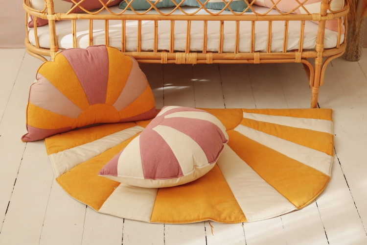 Dinner_in_Sausalito-floormat-sunmat-playmat-moimili (3).jpg
