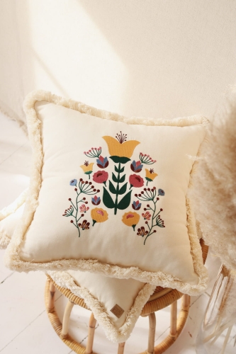 folk-bohostyle-cushion-room-moimili (1).jpg