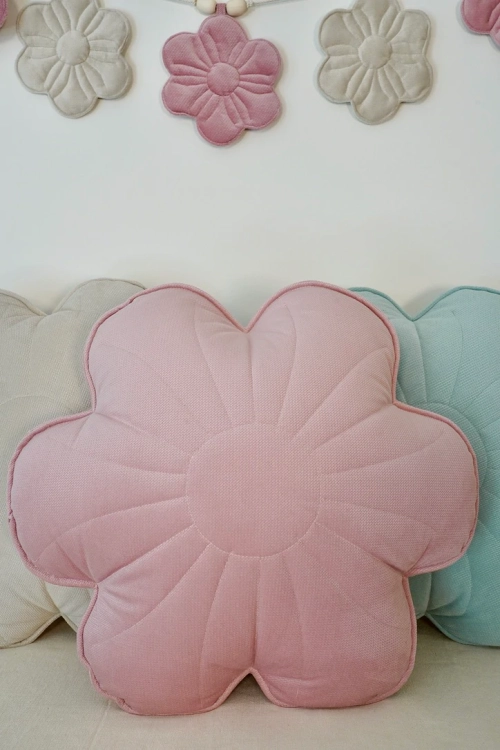 Velvetbloompillows_1512x.webp