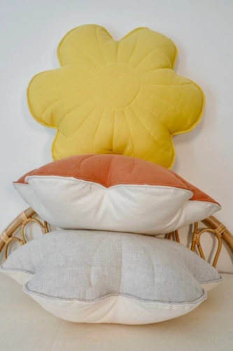 LinenbloompillowSunflower_2_460x.webp