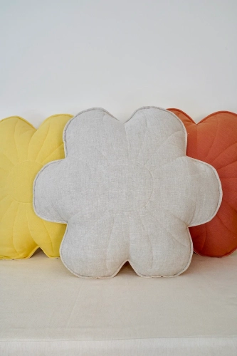 LinenbloompillowSandylily_1512x.webp